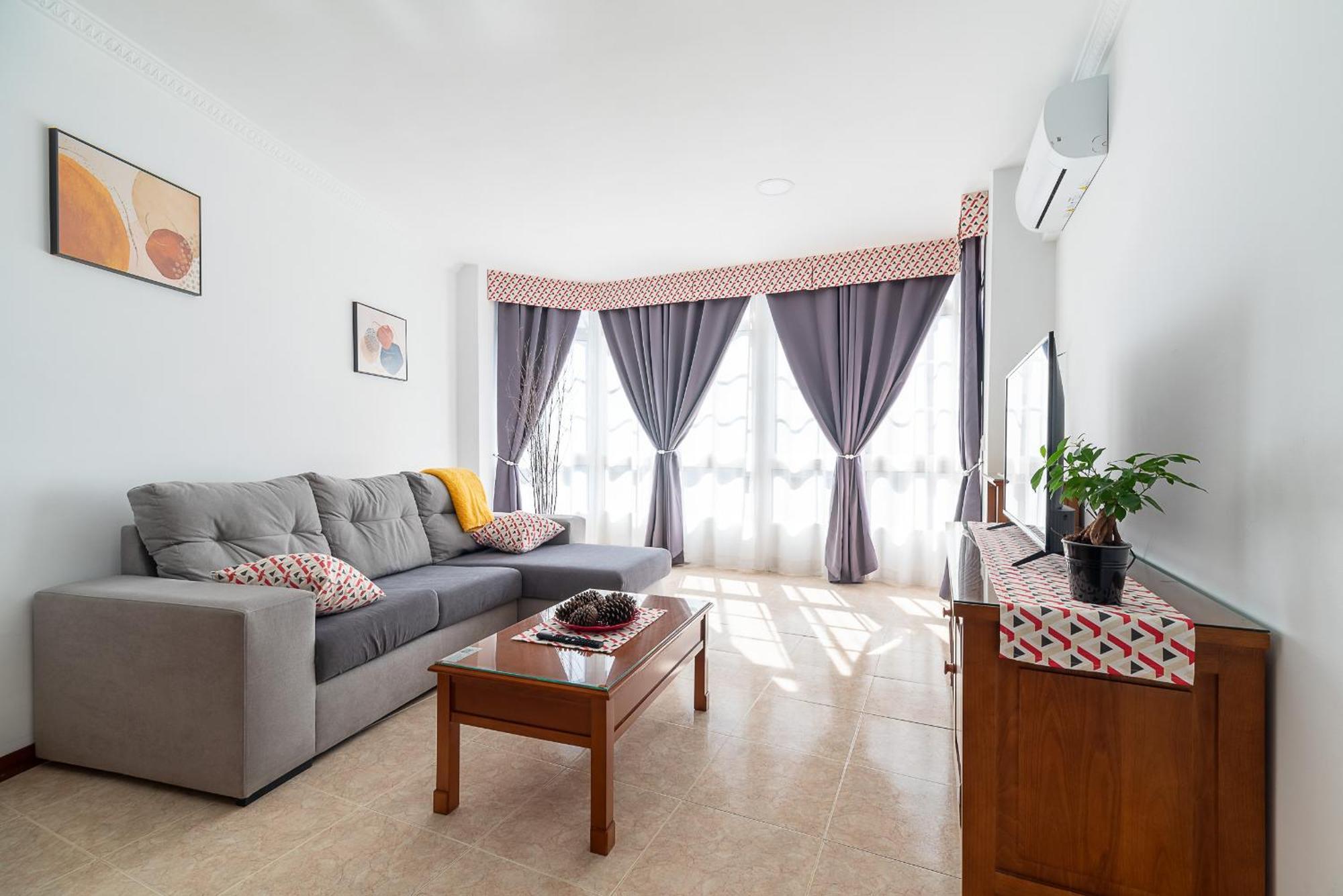 Apartamento Espacioso Cerca De La Playa Con Aire Acondicionado Apartment Moana Luaran gambar